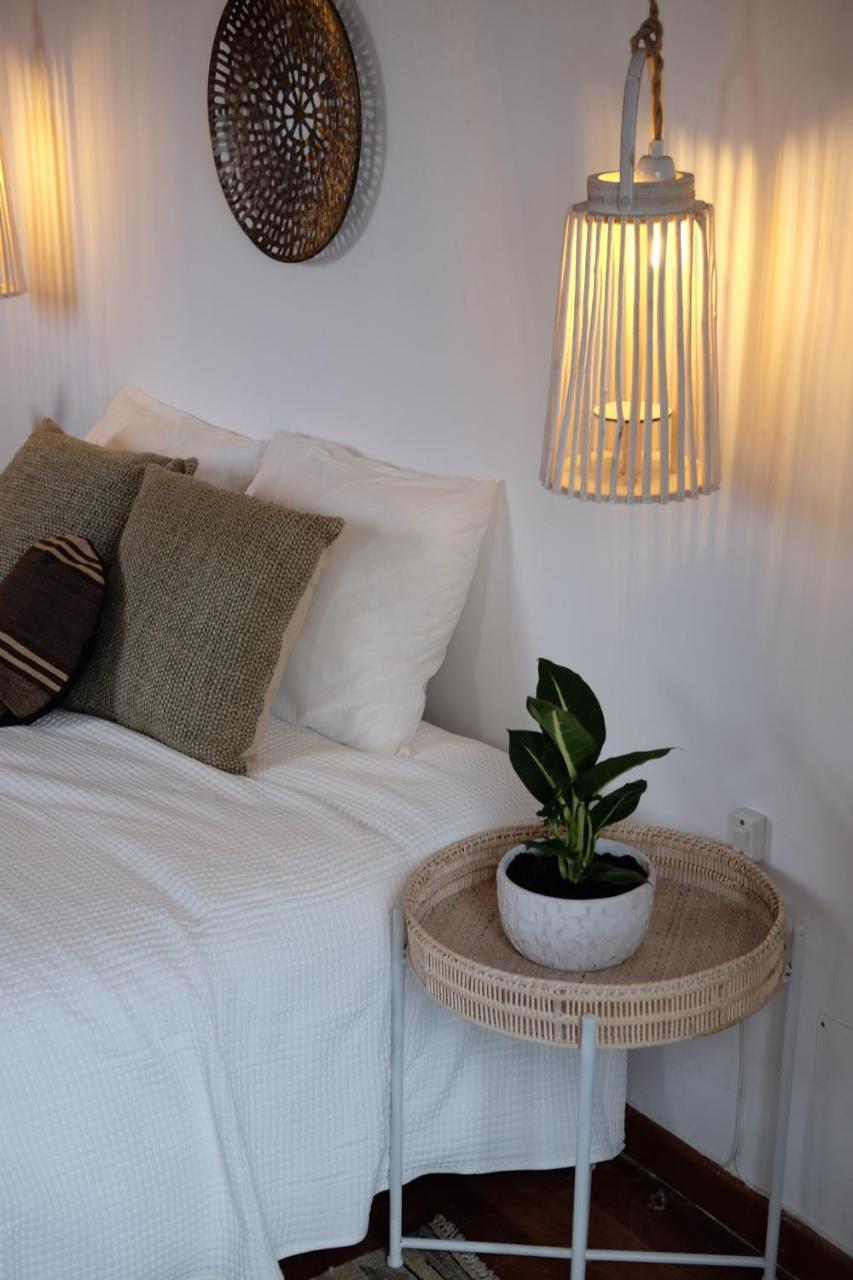 Dreamsea Surf Guest House Gouveia  Bagian luar foto