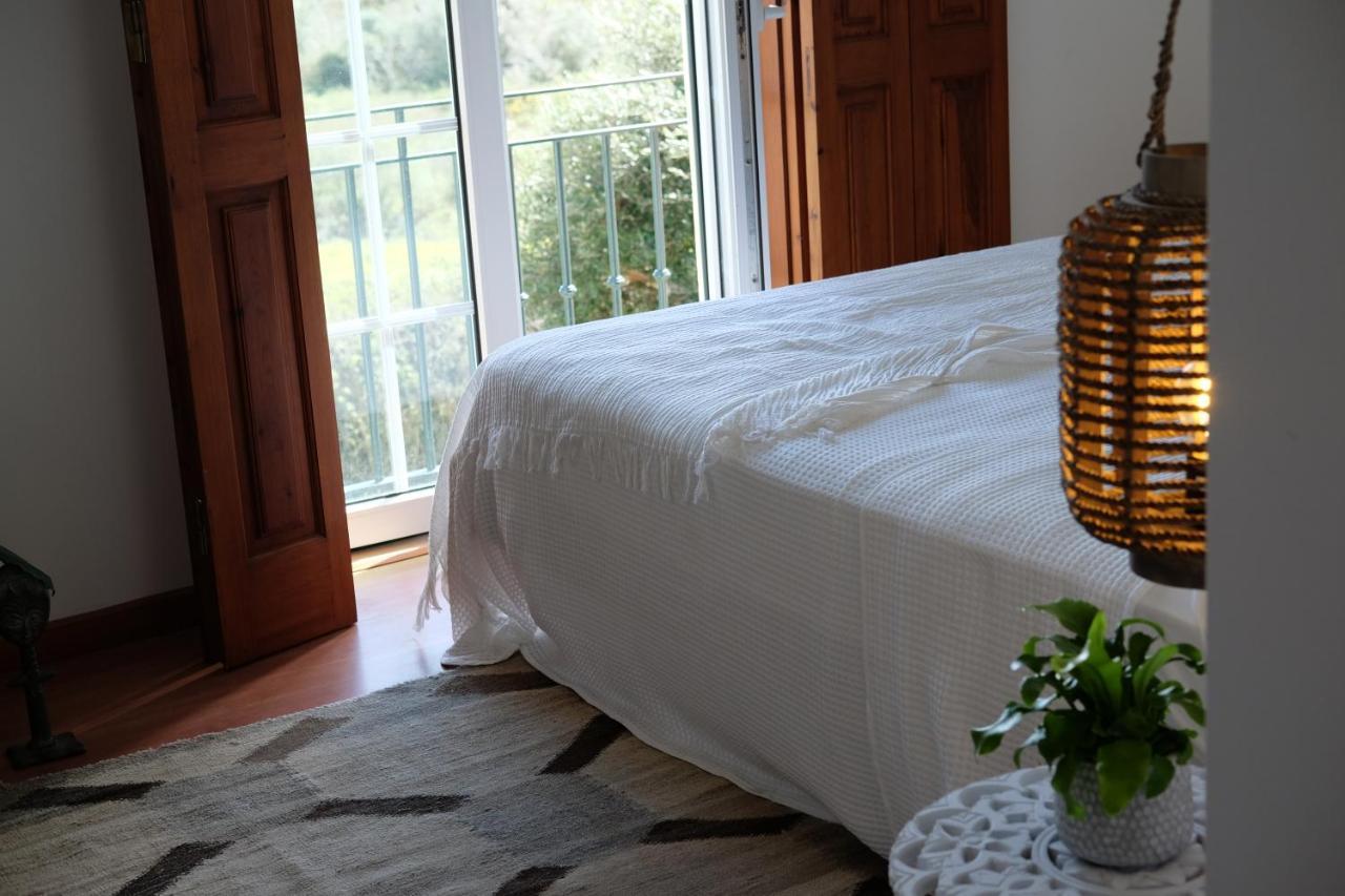 Dreamsea Surf Guest House Gouveia  Bagian luar foto